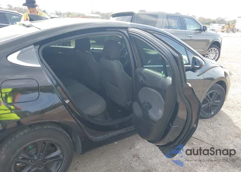 2018 Chevrolet Cruze Lt Auto z USA, uszkodzony, nr VIN 1G1BE5SM5J7107568